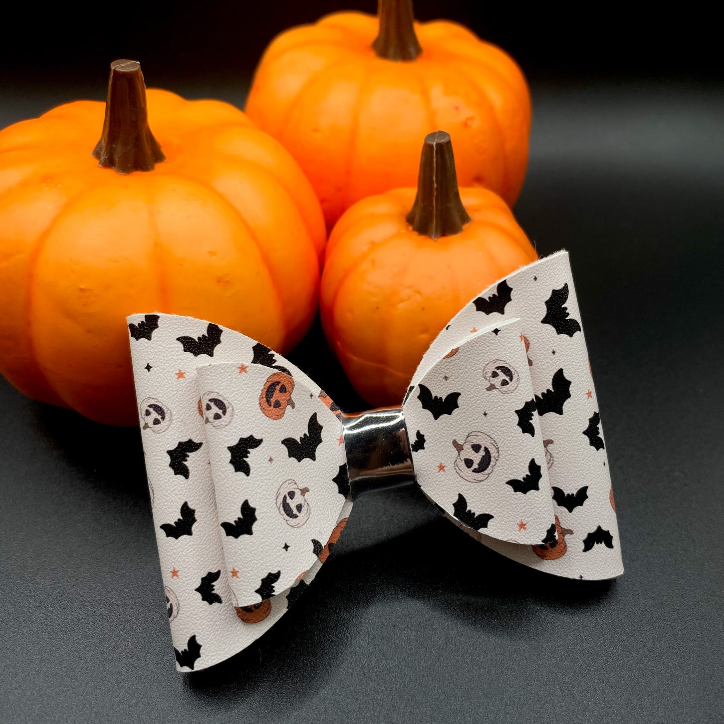 Bats Double Layered Bow